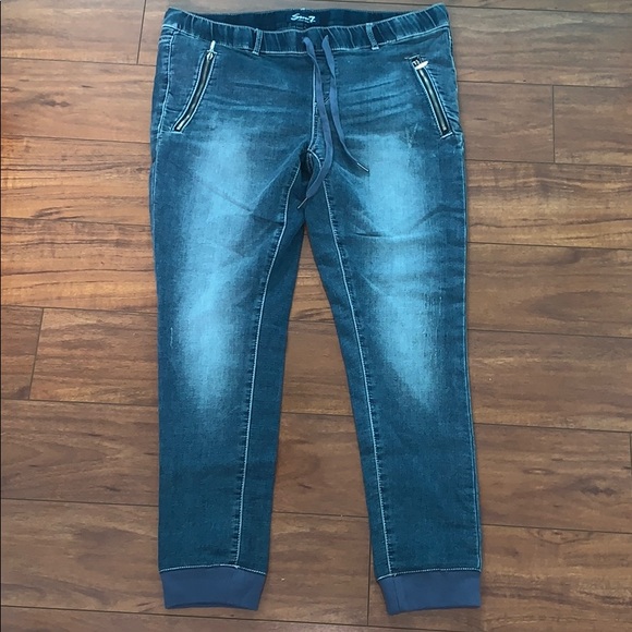 Seven7 Jeans - Picture 1 of 3